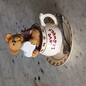 The Boyds Collection TBC Luvy Teabearie Love is Sweet Figurine
